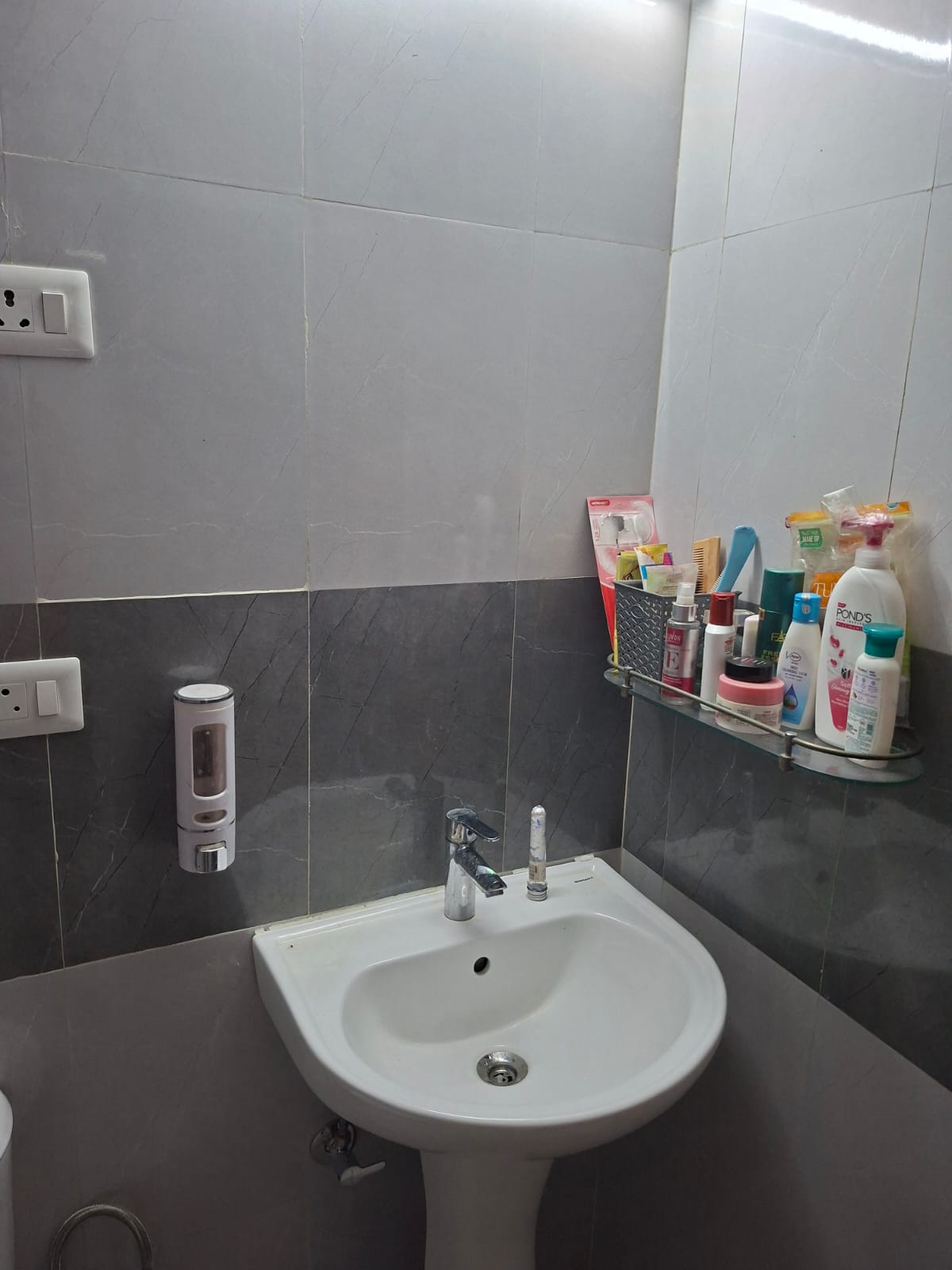 Apex Splendor : 3 BHK Fully Furnished Flat For Rent in Sector 1, Noida Extension, Bisrakh Jalalpur