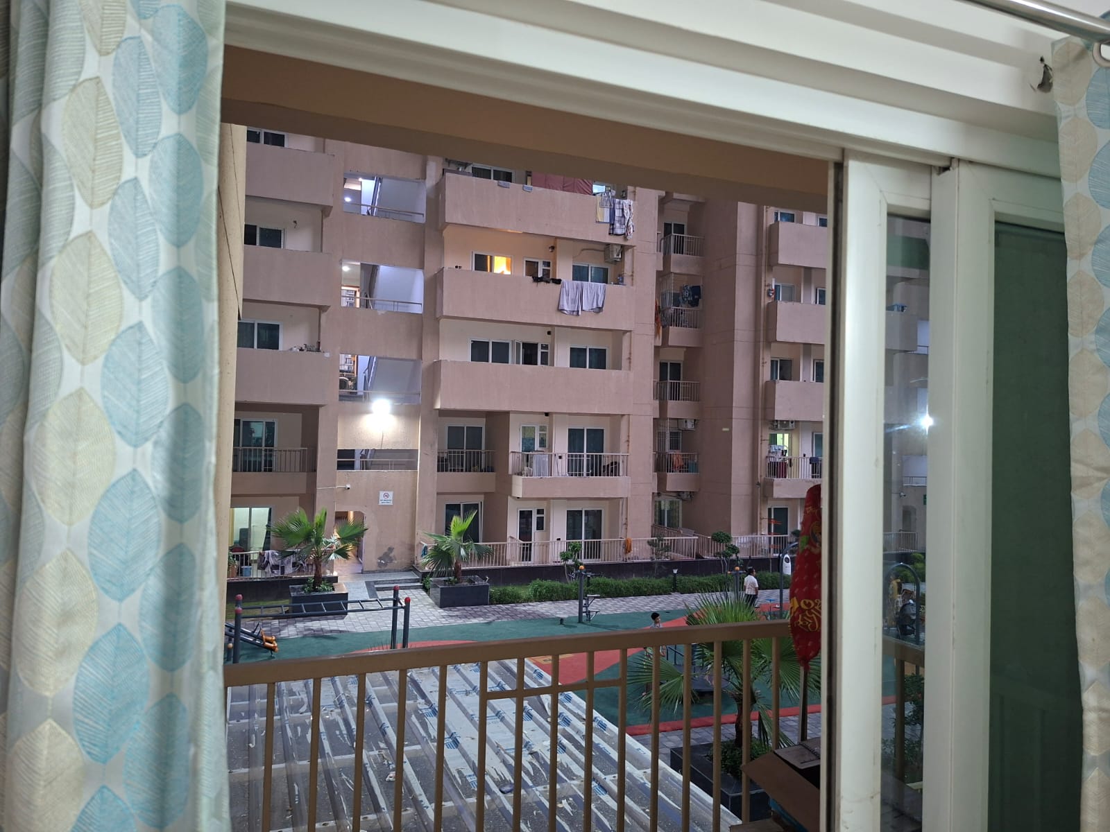 Apex Splendor : 3 BHK Fully Furnished Flat For Rent in Sector 1, Noida Extension, Bisrakh Jalalpur 