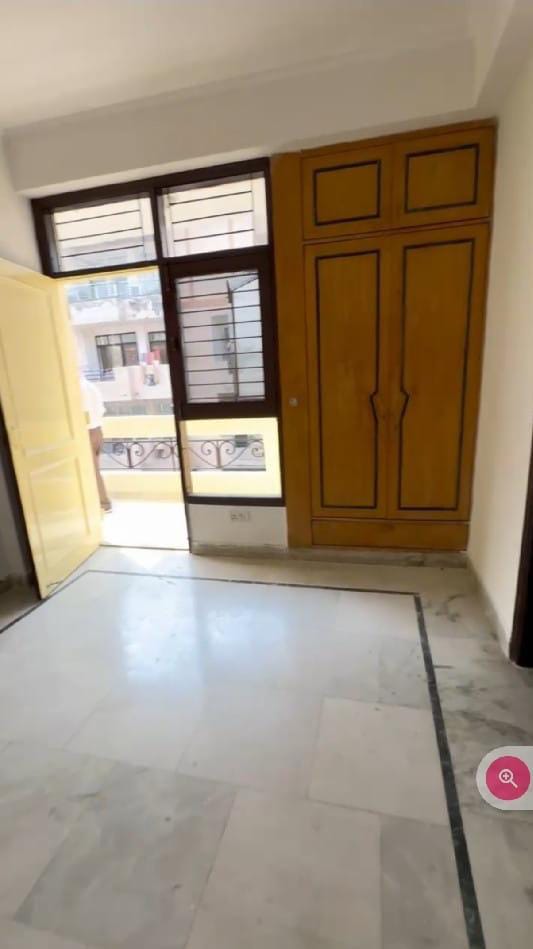 Arihant Residency : 2BHK Semi Furnished Flat For Rent in Indirapuram, Ghaziabad