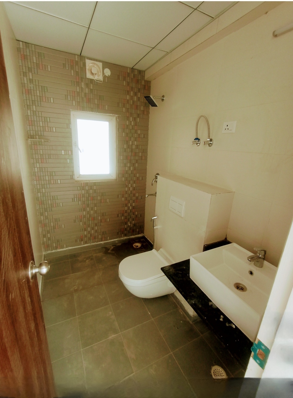 Arihant Abode : 3 BHK Flat for sale in Sector 10, Noida Extension