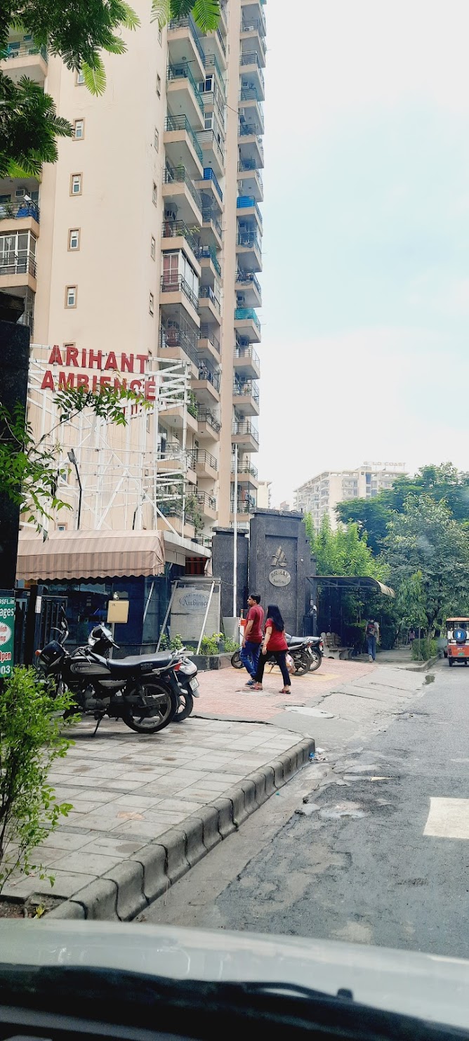 Arihant Ambience : 3 BHK Flat for sale in Crossings Republic, Ghaziabad 