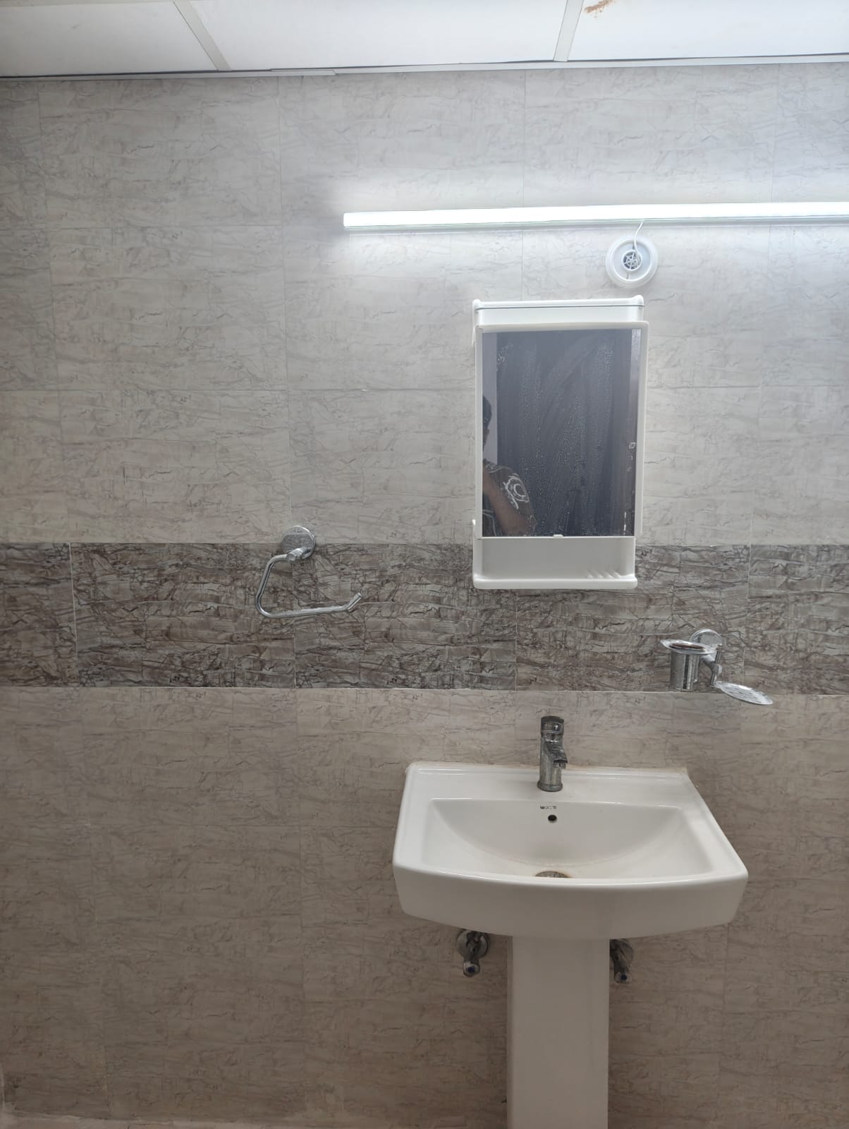 Supertech Ecovillage 1 : 1BHK Fully Furnished Flat For Rent in Sector 1, Noida Extension, Bisrakh Jalalpur