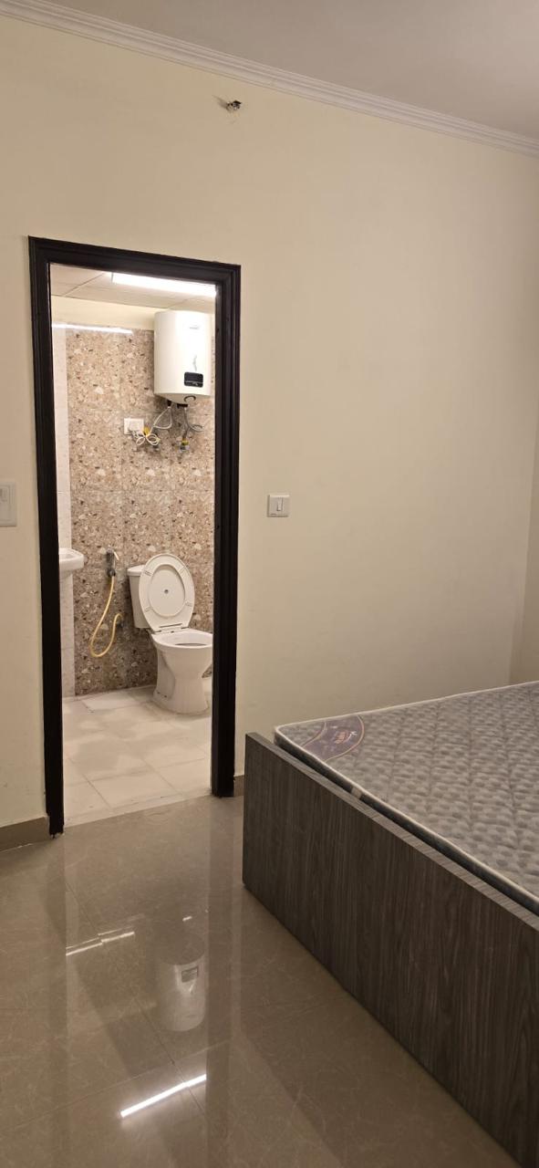 Royal Nest : 4BHK Fully Furnished Flat For Rent in TechZone 4, Noida Extension