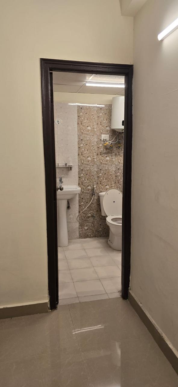Royal Nest : 4BHK Fully Furnished Flat For Rent in TechZone 4, Noida Extension
