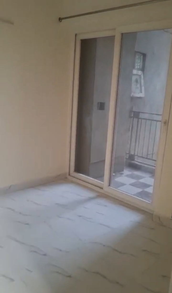 Casa Woodstock : 3 BHK Semi Furnished Flat For Rent in Gaur City 2, Noida Extension