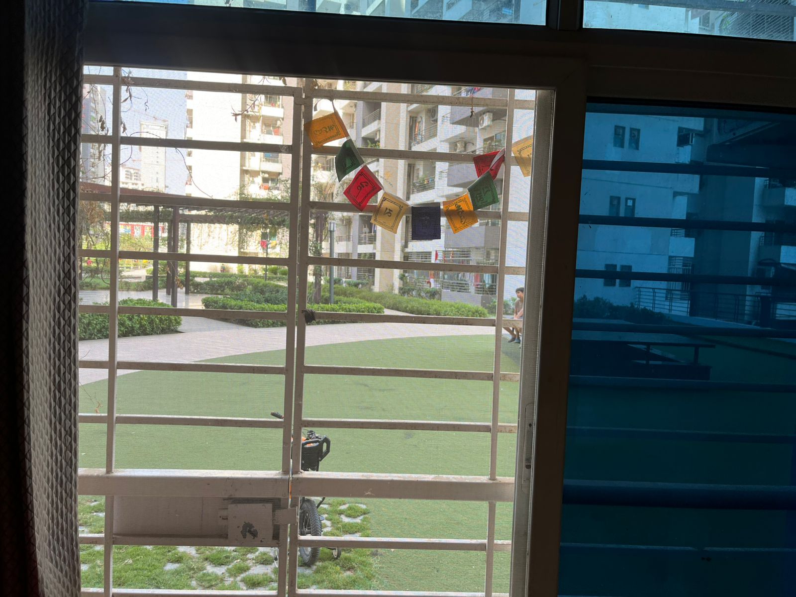 Cherry County : 3 BHK Fully Furnished Flat For Rent in TechZone 4, Noida Extension