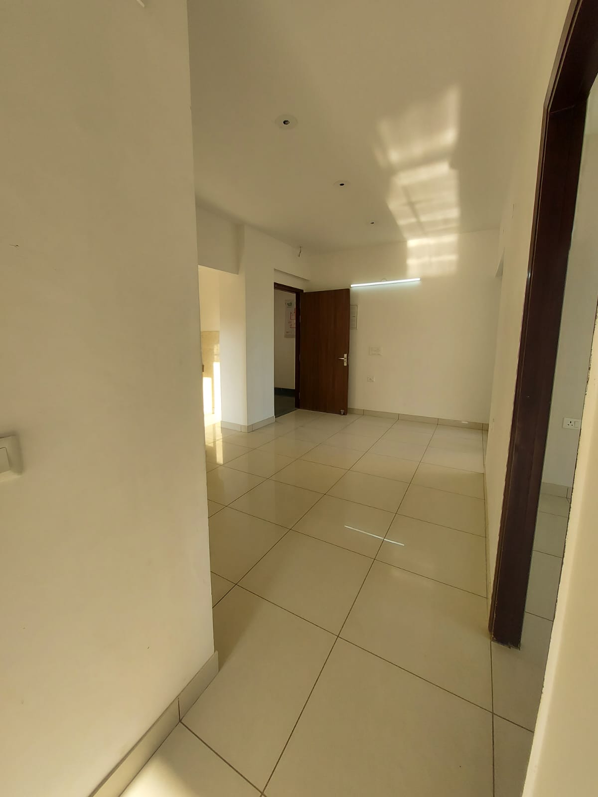 Coco County : 3BHK UnFurnished Flat For Sell in Sector 10, Noida Extension