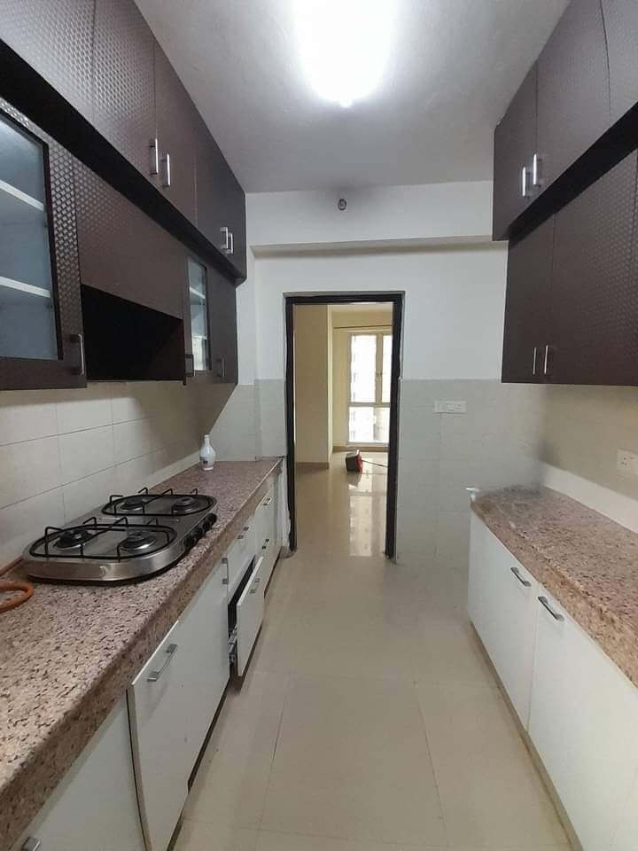 Eros Sampoornam : 2 + 1 BHK Flat for sale in Sector 2, Noida Extension