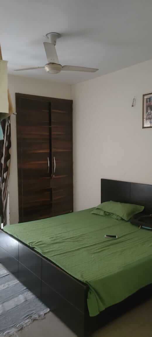 Eros Sampoornam : 2 + 1 BHK Flat for sale in Sector 2, Noida Extension