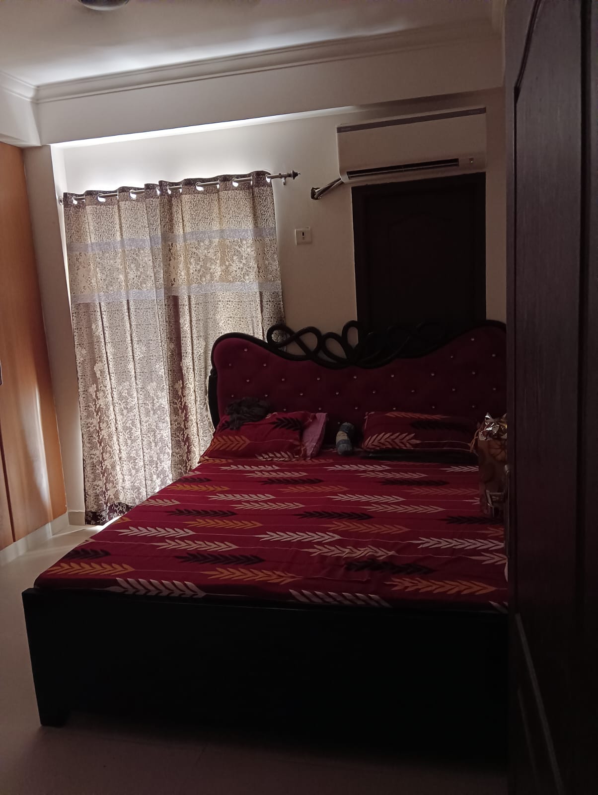 Eros Sampoornam : 2BHK Fully Furnished Flat For Rent in Sector 2, Noida Extension