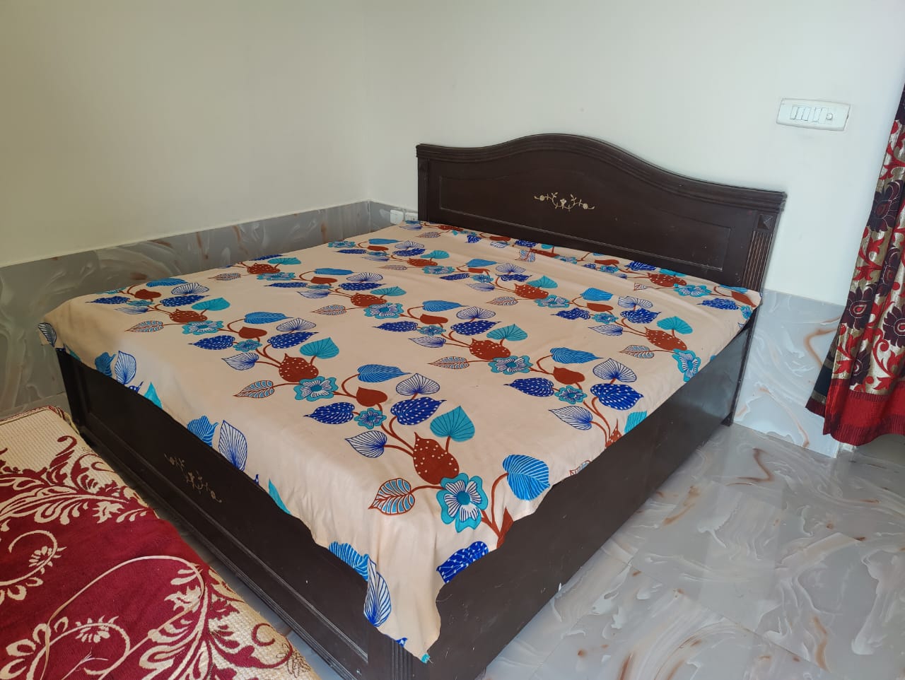 Eros Sampoornam : 2BHK Fully Furnished Flat For Rent in Sector 2, Noida Extension