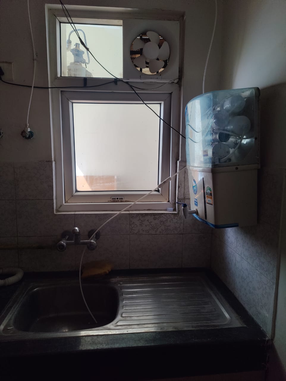 Eros Sampoornam : 2BHK Fully Furnished Flat For Rent in Sector 2, Noida Extension