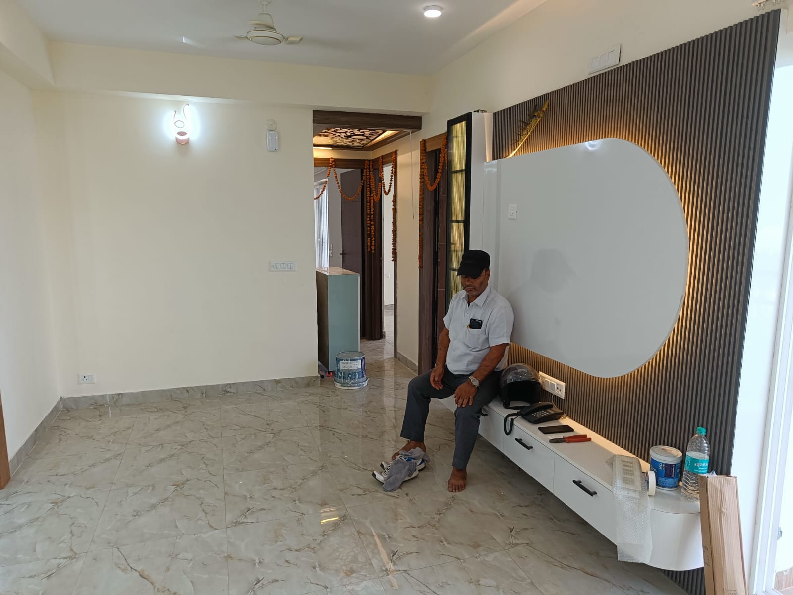 Eros Sampoornam : 3 BHK Semi Furnished Flat For Rent in Sector 2, Noida Extension