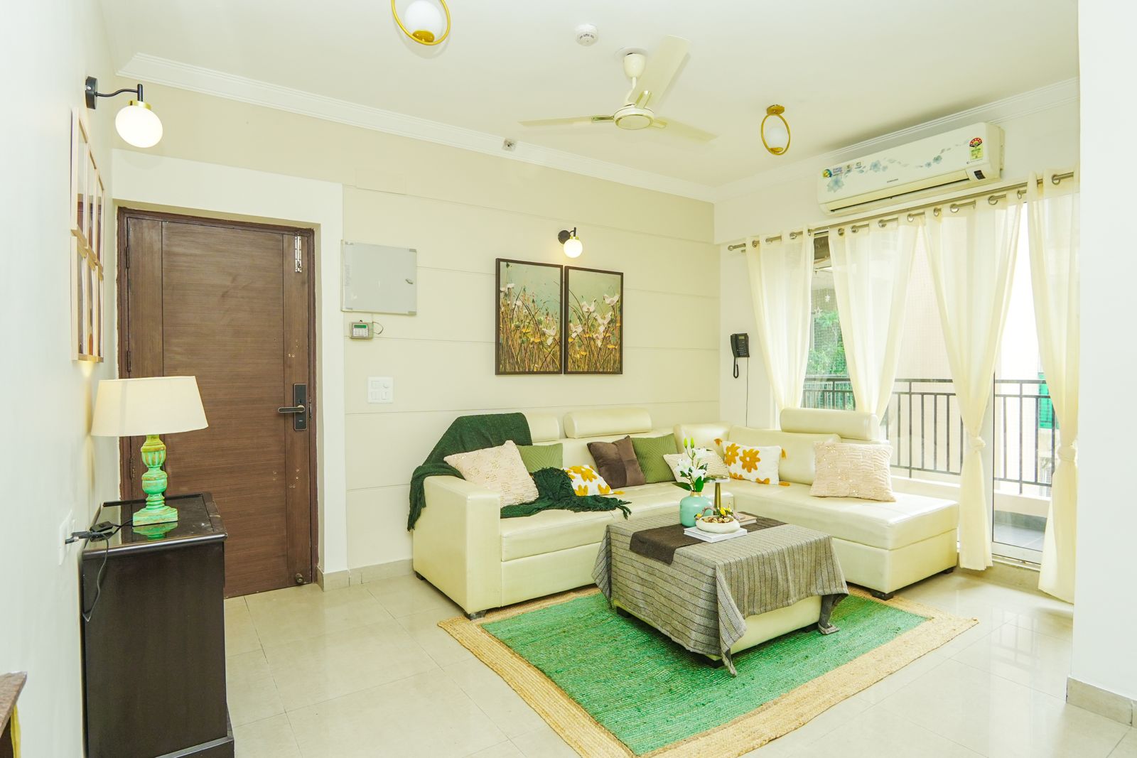 Exotica Dreamville : 3 BHK Semi Furnished Flat for sale in Sector 16C, Noida Extension