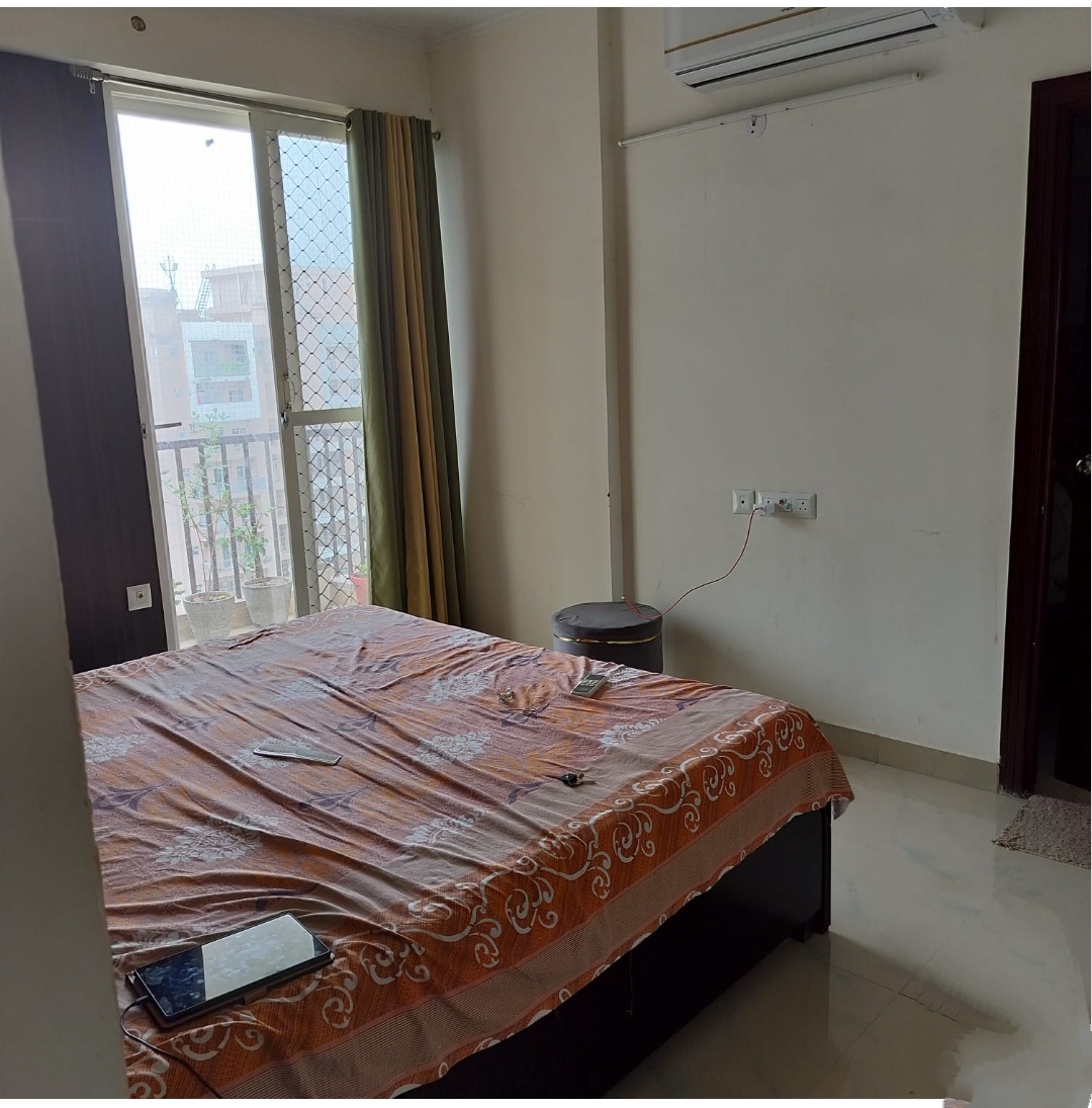 Flora Heritage : 3 BHK Flat for sale in Sector 1, Noida Extension
