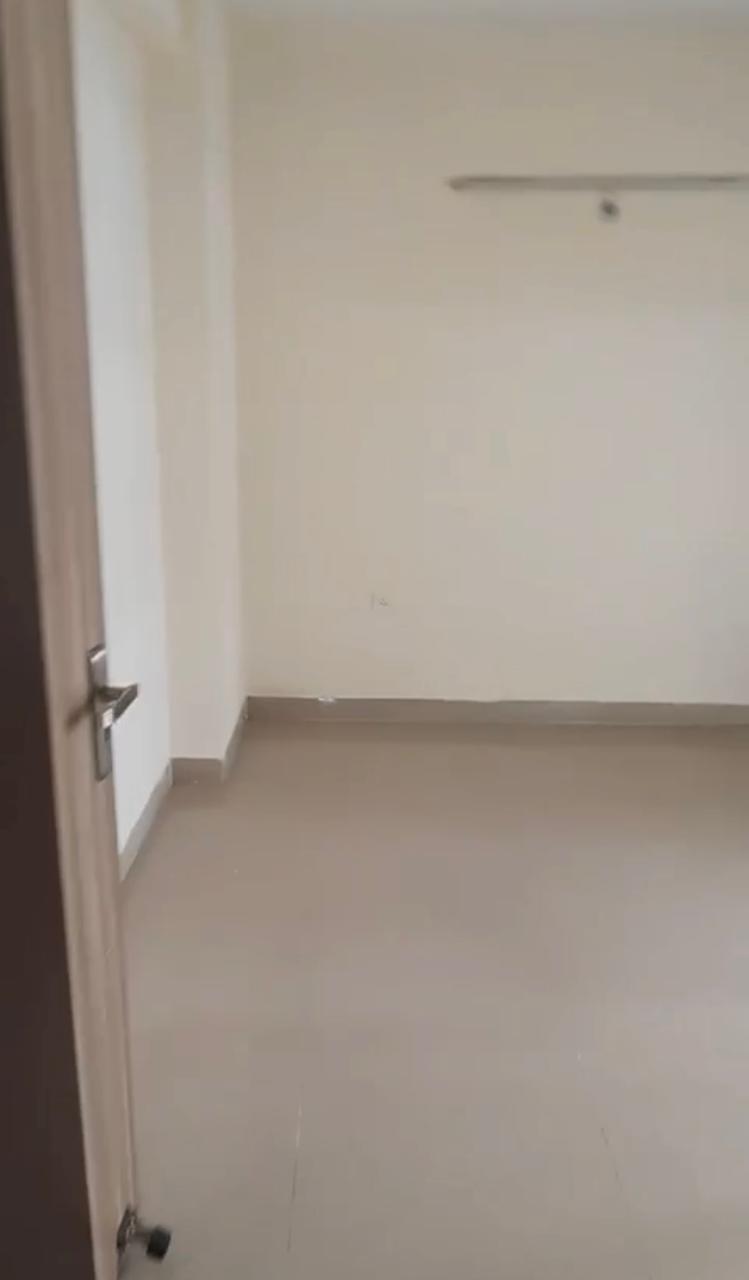 Fusion Homes : 3 BHK Semi Furnished Flat For Rent in TechZone 4, Noida Extension