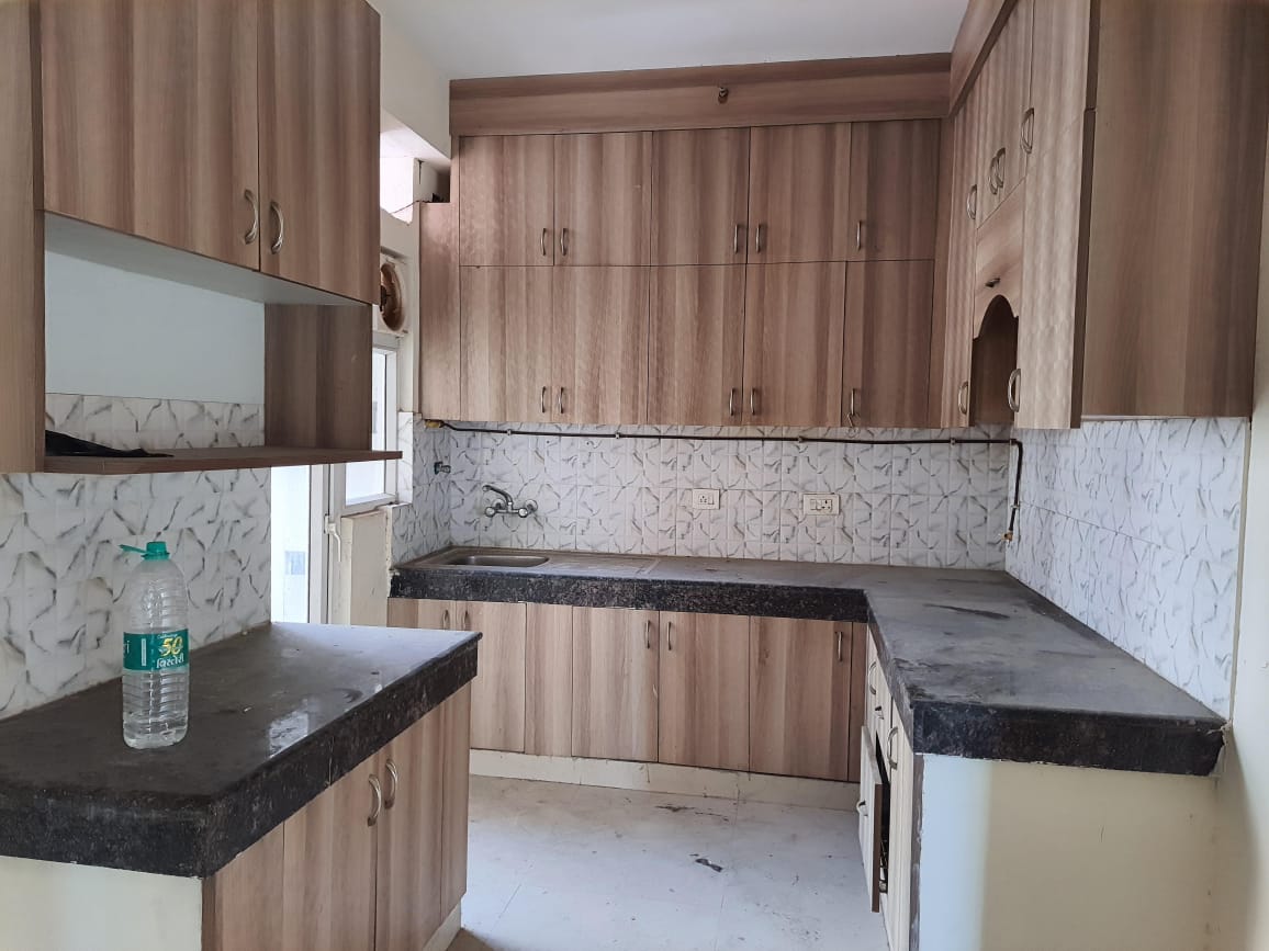 Fusion Homes : 3BHK Semi Furnished Flat For Rent in TechZone 4, Noida Extension