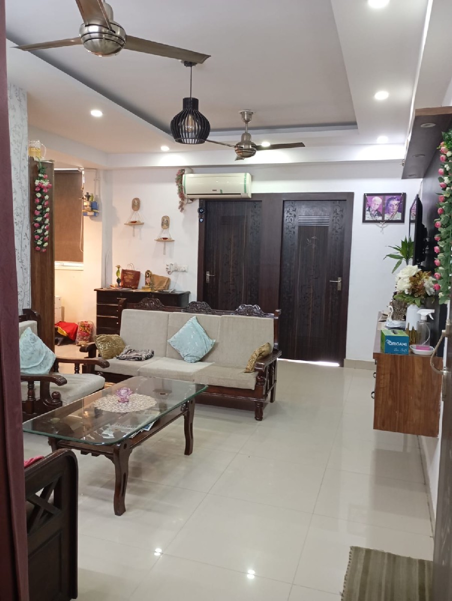 Galaxy North Avenue 2 : 2 BHK + Study Semi Furnished Flat For Sell in Gaur City 2, Noida Extension