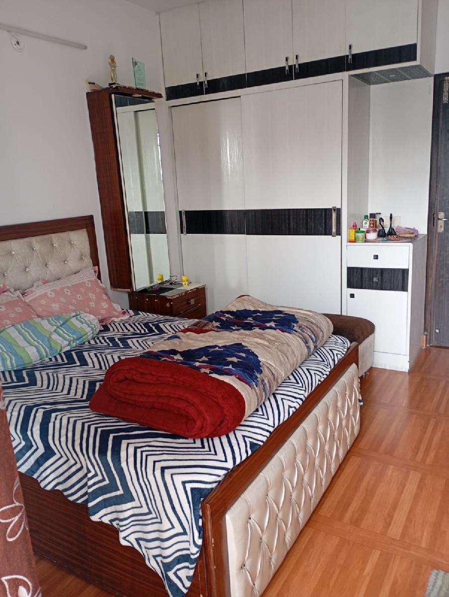 Galaxy North Avenue 2 : 2 BHK + Study Semi Furnished Flat For Sell in Gaur City 2, Noida Extension