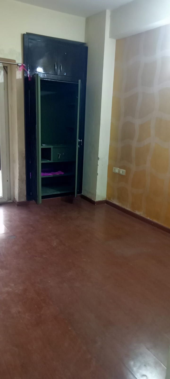Galaxy Vega : 2BHK Semi Furnished Flat For Rent in TechZone 4, Noida Extension