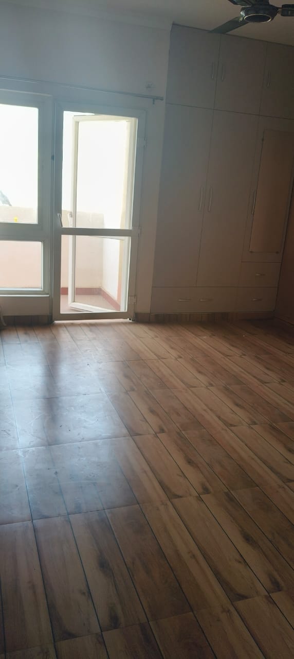 Ganga, Yamuna, Hindon Enclave : 2 BHK + Study Semi Furnished Flat For Rent in Siddharth Vihar, Ghaziabad