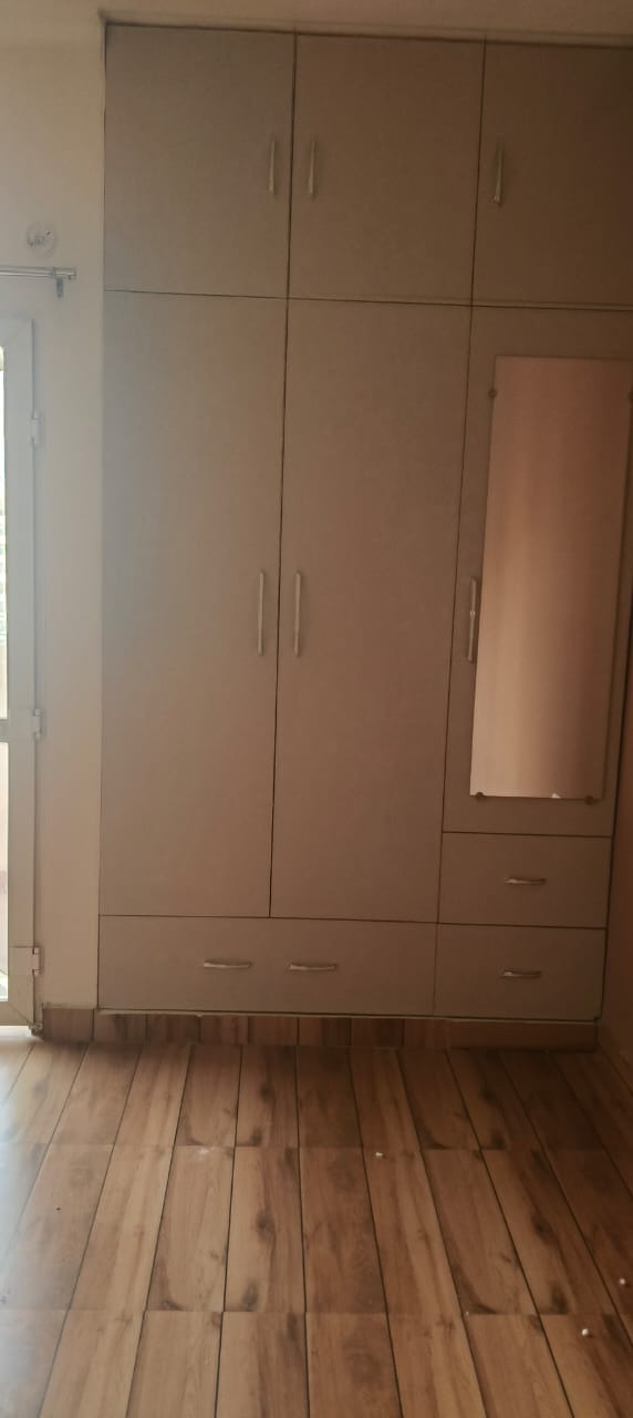 Ganga, Yamuna, Hindon Enclave : 2 BHK + Study Semi Furnished Flat For Rent in Siddharth Vihar, Ghaziabad