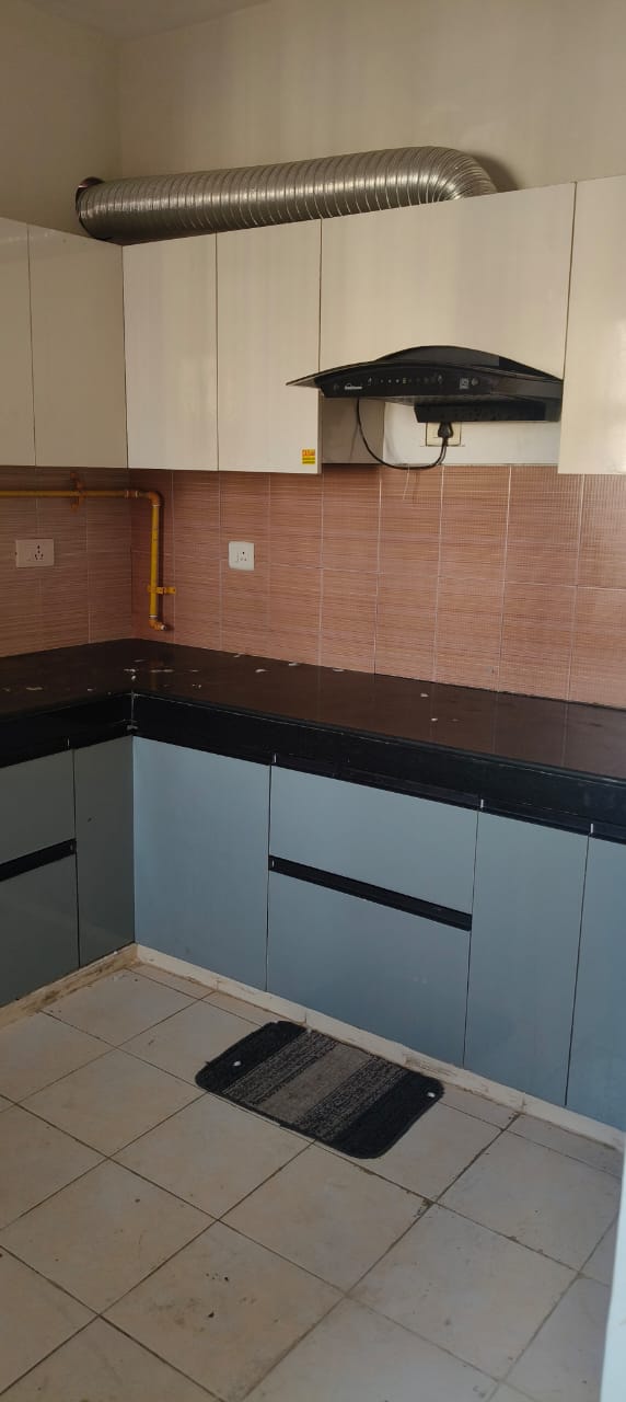 Ganga, Yamuna, Hindon Enclave : 2 BHK + Study Semi Furnished Flat For Rent in Siddharth Vihar, Ghaziabad