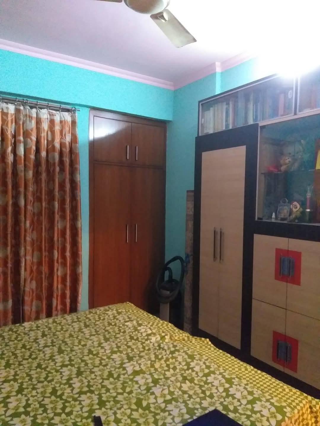 Gardenia Grace : 2 BHK Semi Furnished flat for rent in Sector 61, Noida