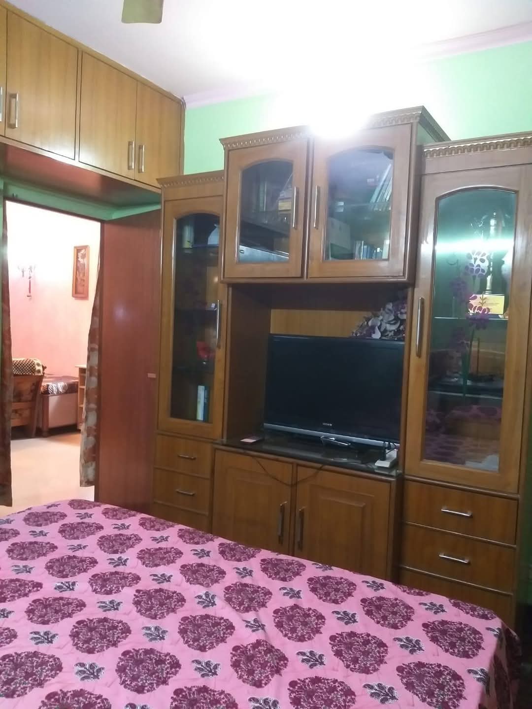 Gardenia Grace : 2 BHK Semi Furnished flat for rent in Sector 61, Noida