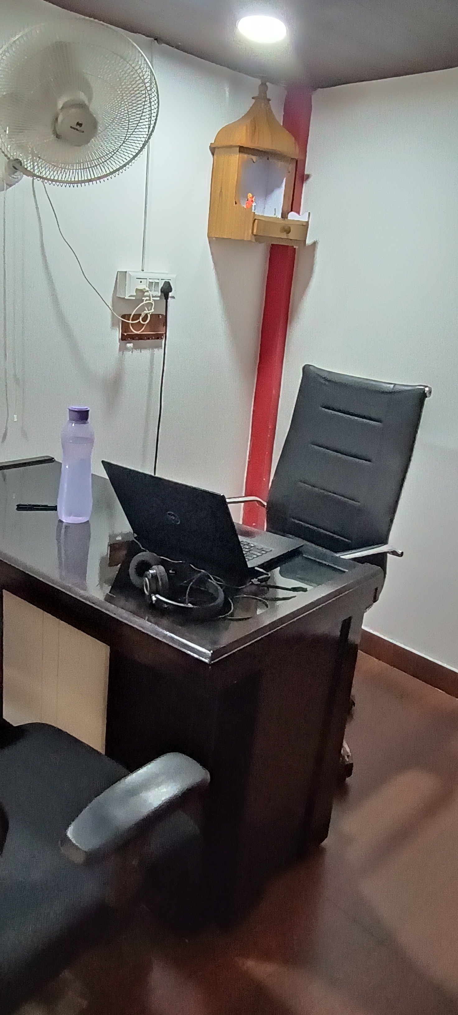 Gaur City Center : Fully Furnished Shop/office for rent in Gaur City 1, Noida Extension