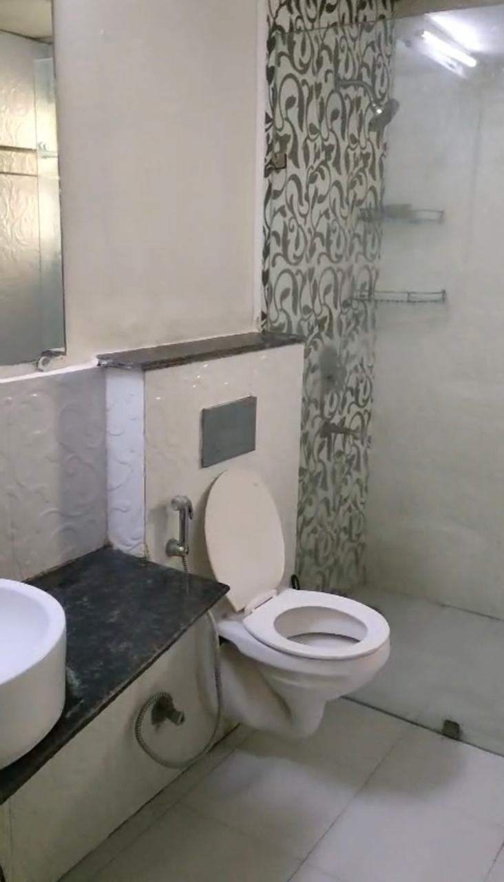 Gaur Saundaryam : 3 BHK Fully Furnished Flat For Rent in TechZone 4, Noida Extension