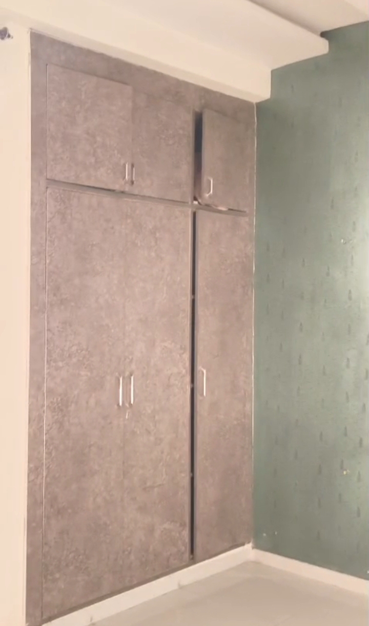 Green Villa 2 : 2BHK Semi Furnished Flat For Sell in Sector 16B, Noida Extension