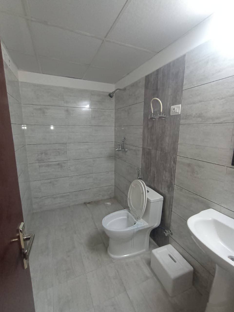 Gulshan Bellina : 2 BHK Semi Furnished Flat for rent in Sector 16, Noida Extension