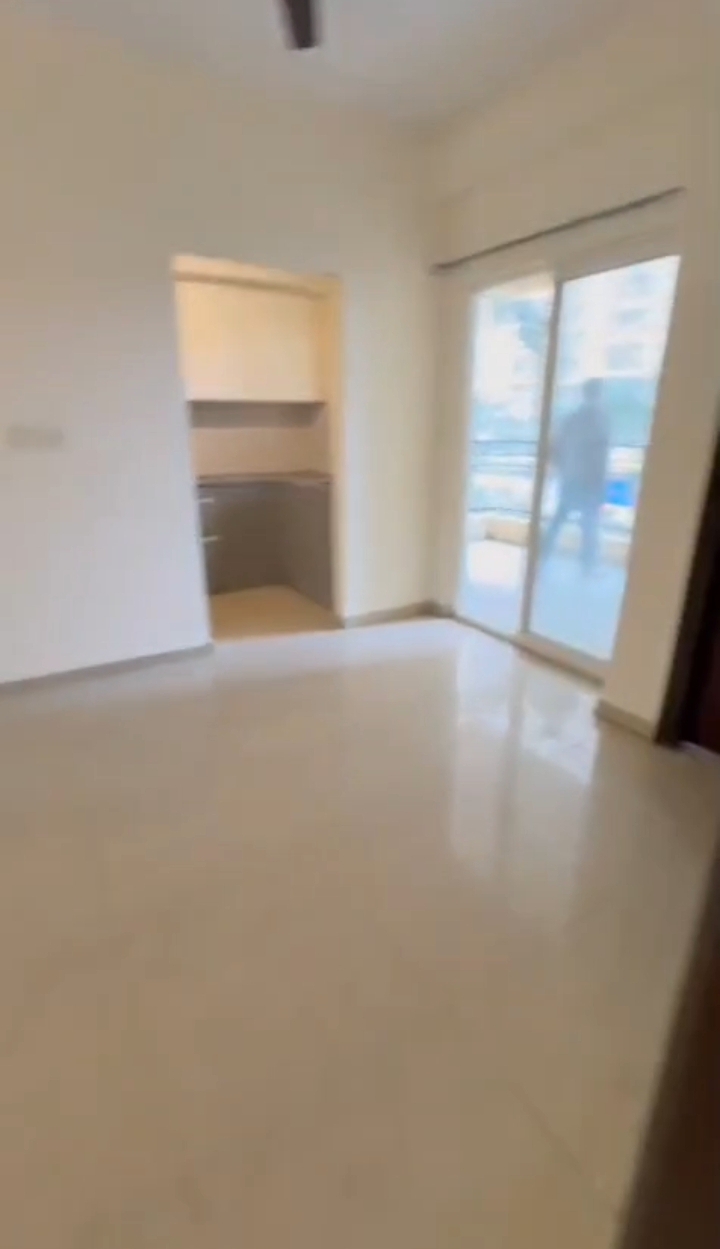 Himalaya Pride : 3 BHK Semi Furnished Flat For Sell in TechZone 4, Noida Extension