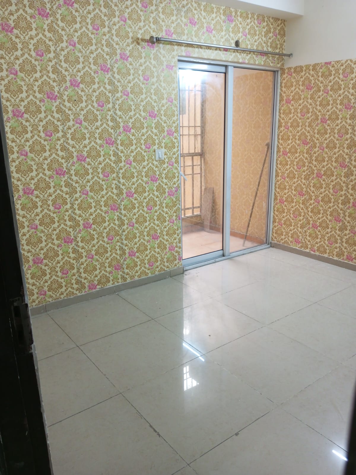 Himalaya Pride : 2BHK Semi Furnished Flat For Rent in TechZone 4, Noida Extension