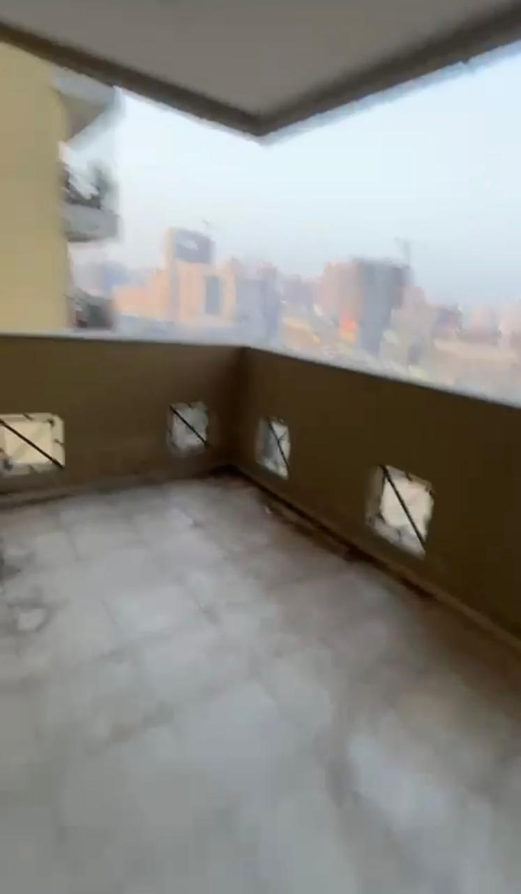 Himalaya Pride : 3 BHK Semi Furnished Flat For Rent in TechZone 4, Noida Extension