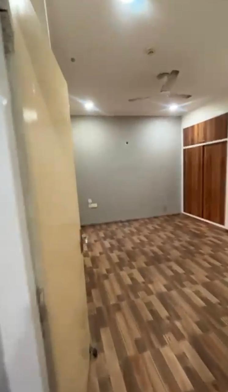 Himalaya Pride : 3 BHK Semi Furnished Flat For Rent in TechZone 4, Noida Extension
