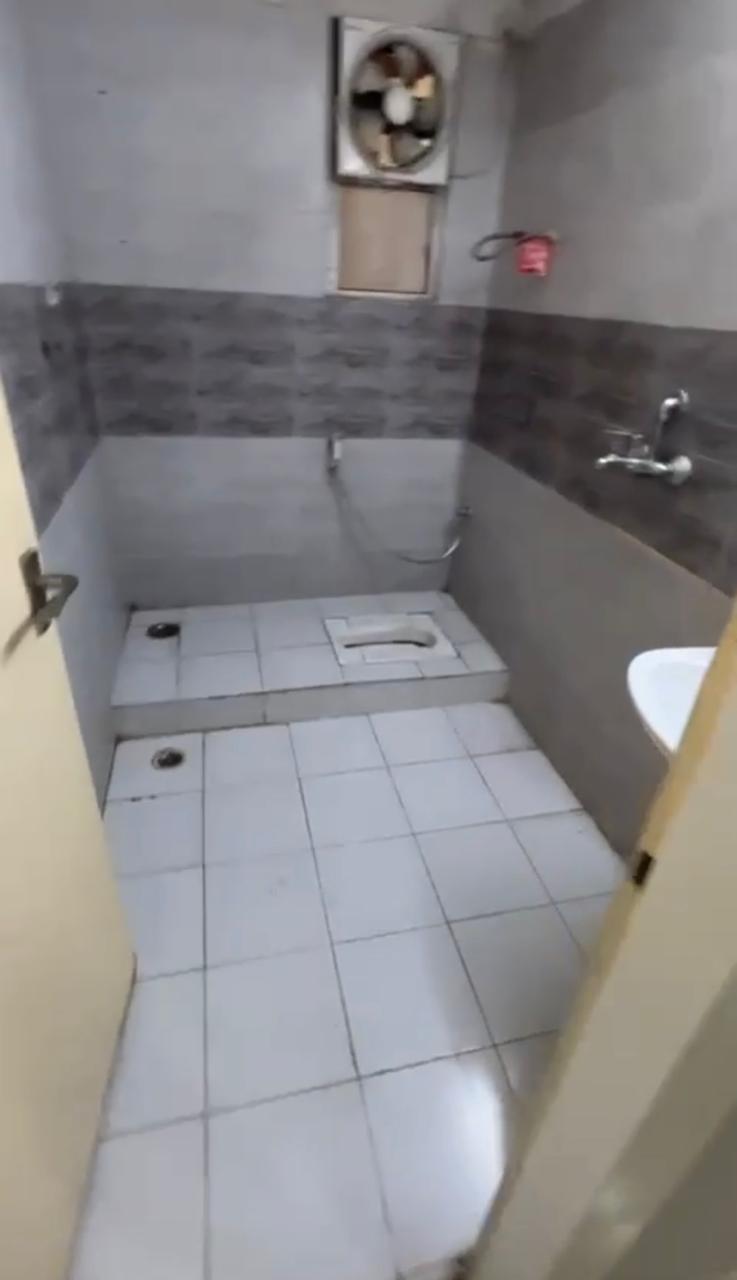 Himalaya Pride : 3 BHK Semi Furnished Flat For Rent in TechZone 4, Noida Extension