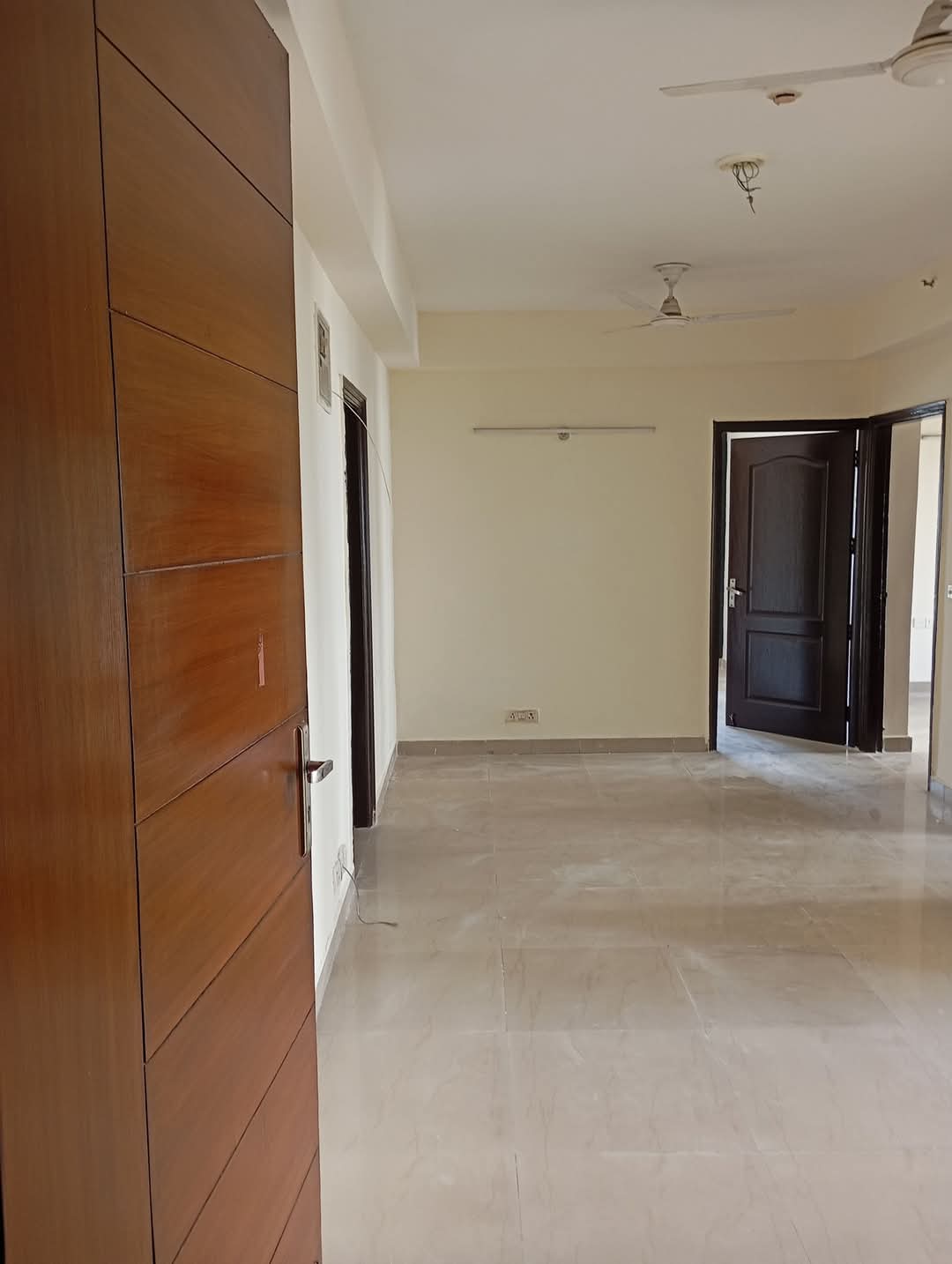 HYDE PARK: 2 BHK + Study Semi Furnished Flat for rent in Sector 78, Noida