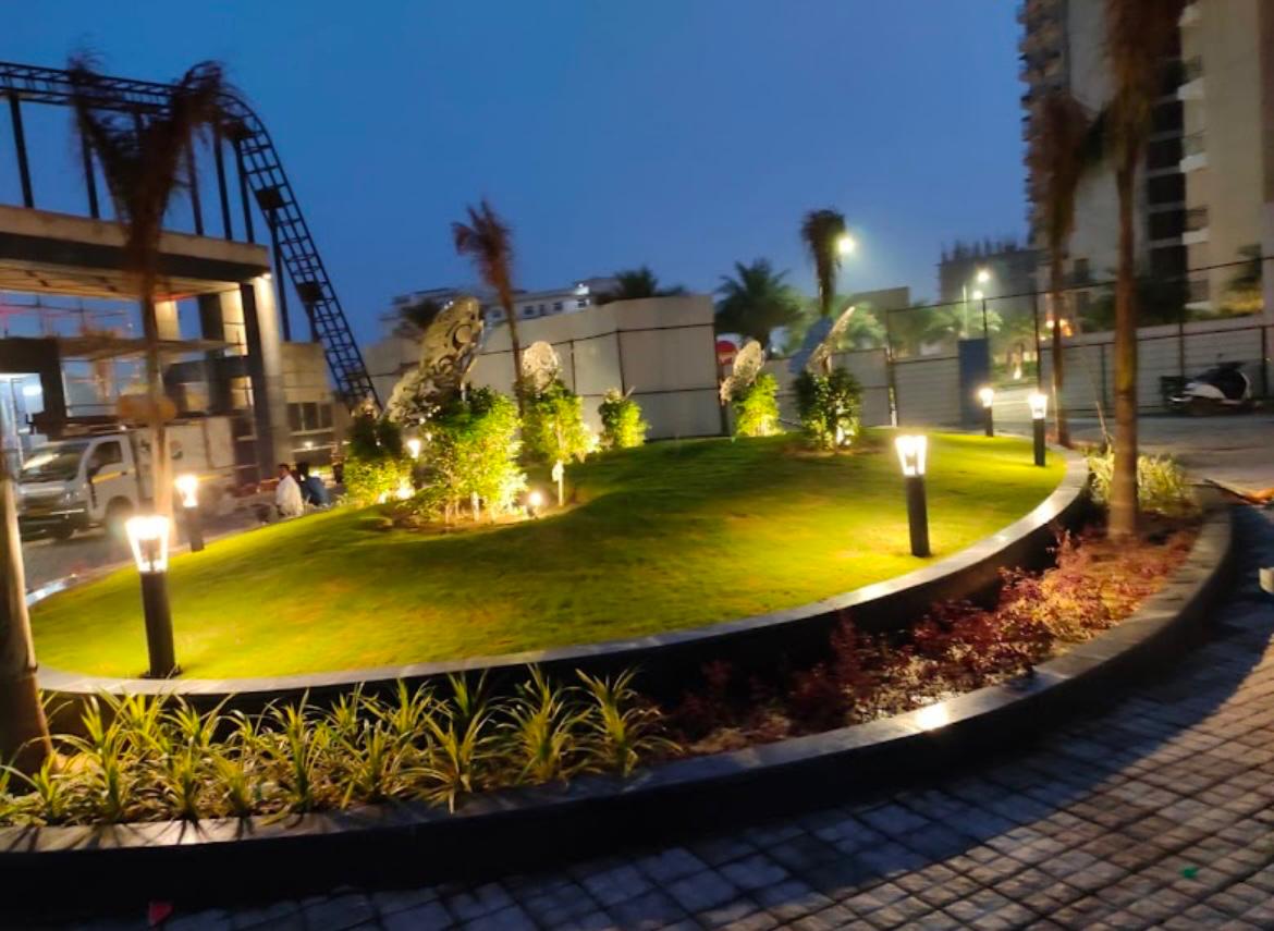 JM Florence : 2BHK Fully Furnished Flat For Rent in TechZone 4, Noida Extension