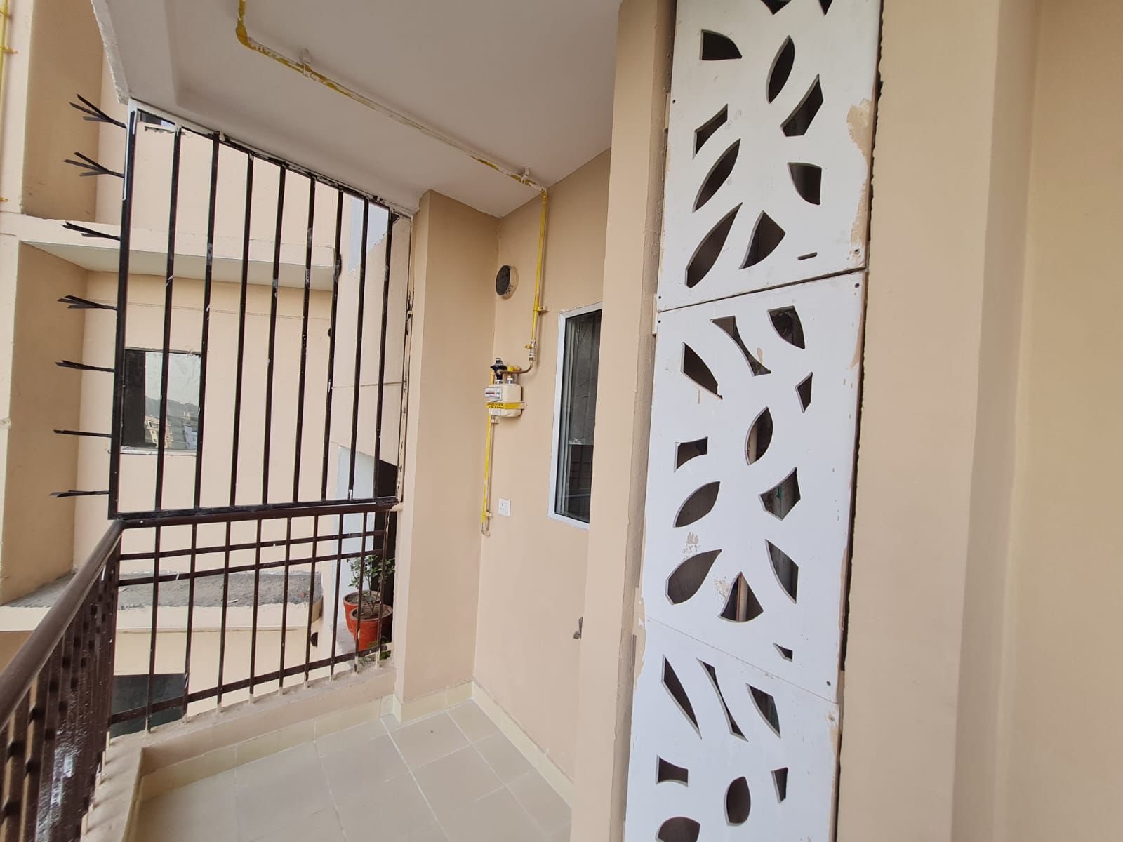 JM Florence : 4BHK Fully Furnished Flat For Rent in TechZone 4, Noida Extension