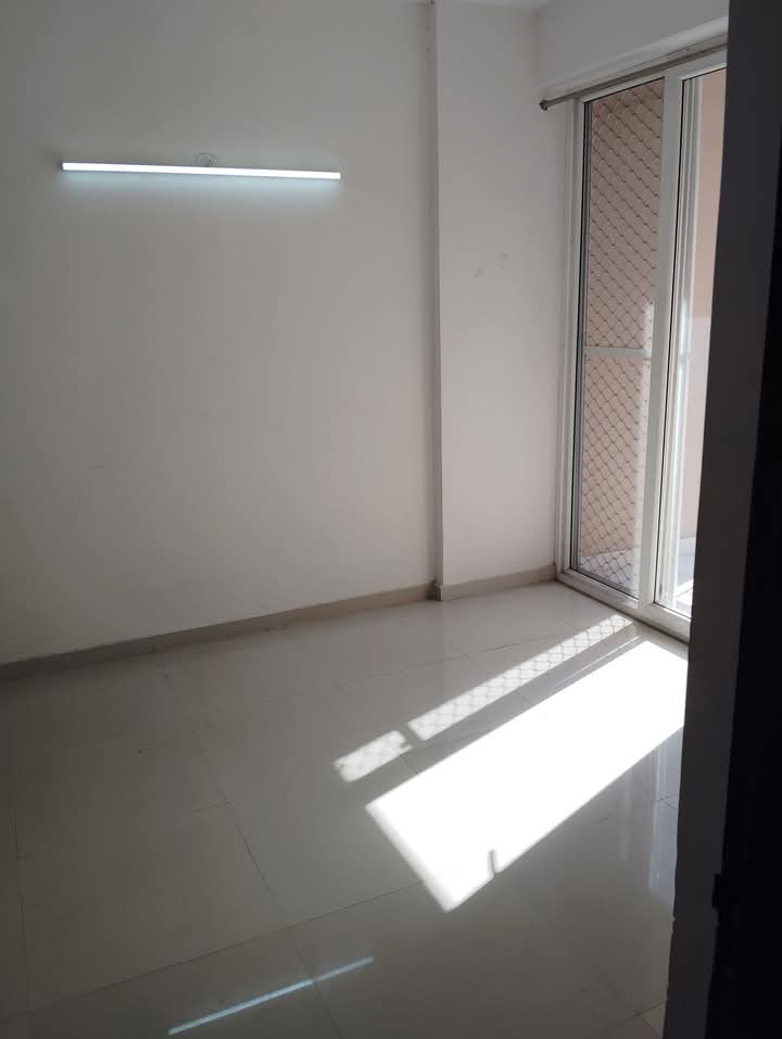 JNC The Park : 2 BHK Semi Furnished Flat for rent in Sector 16C, Noida Extension