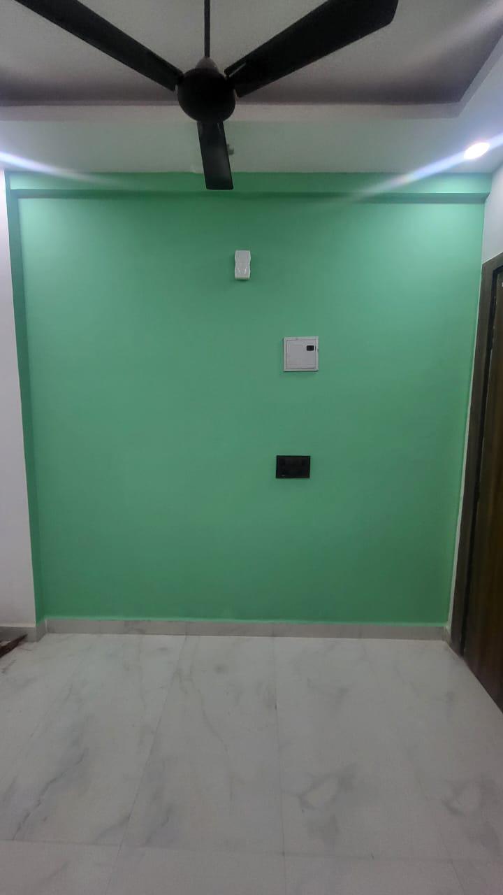 Krishna heights, Abhay Khand, Indirapuram, Ghaziabad : 1BHK Semi Furnished Builder Floor For Rent in Indirapuram, Ghaziabad