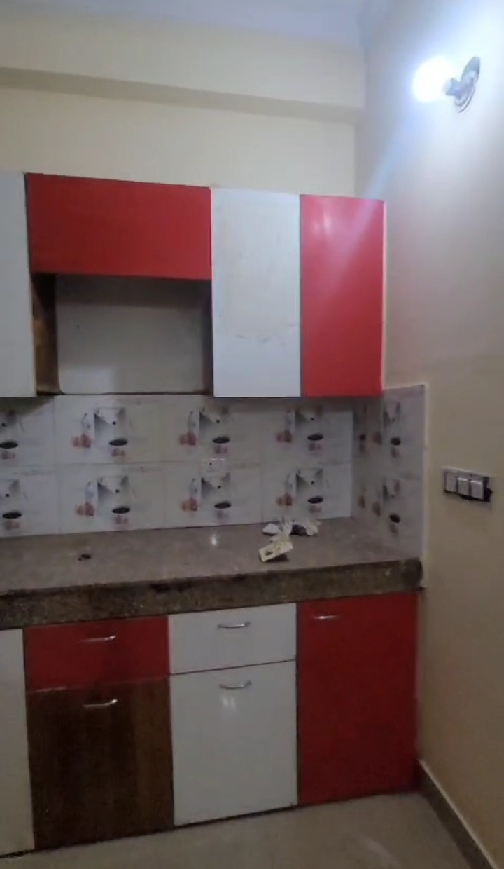 Mangalam Apartment : 1 BHK Semi Furnished Flat For Rent in Indirapuram, Ghaziabad 