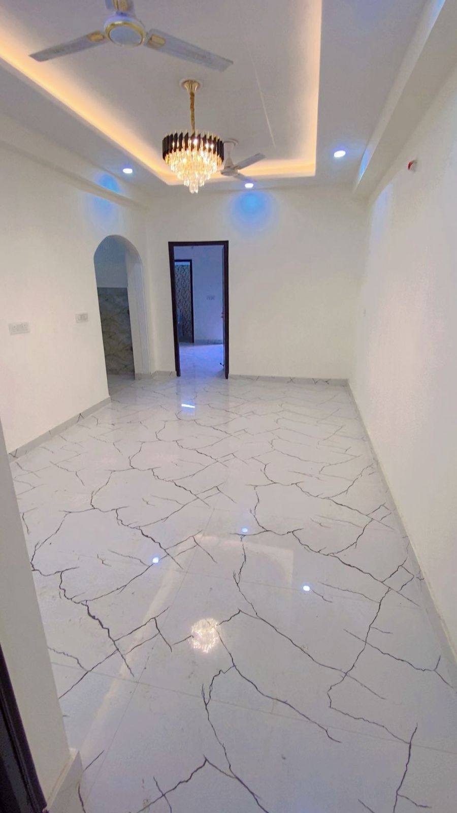 Shree homes : 2BHK Semi Furnished Flat For Rent in Sector 74, Noida 