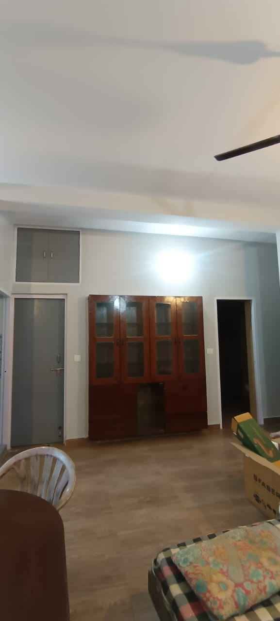 3C Lotus Boulevard : 2 BHK Semi Furnished Flat for rent in Sector 100, Noida