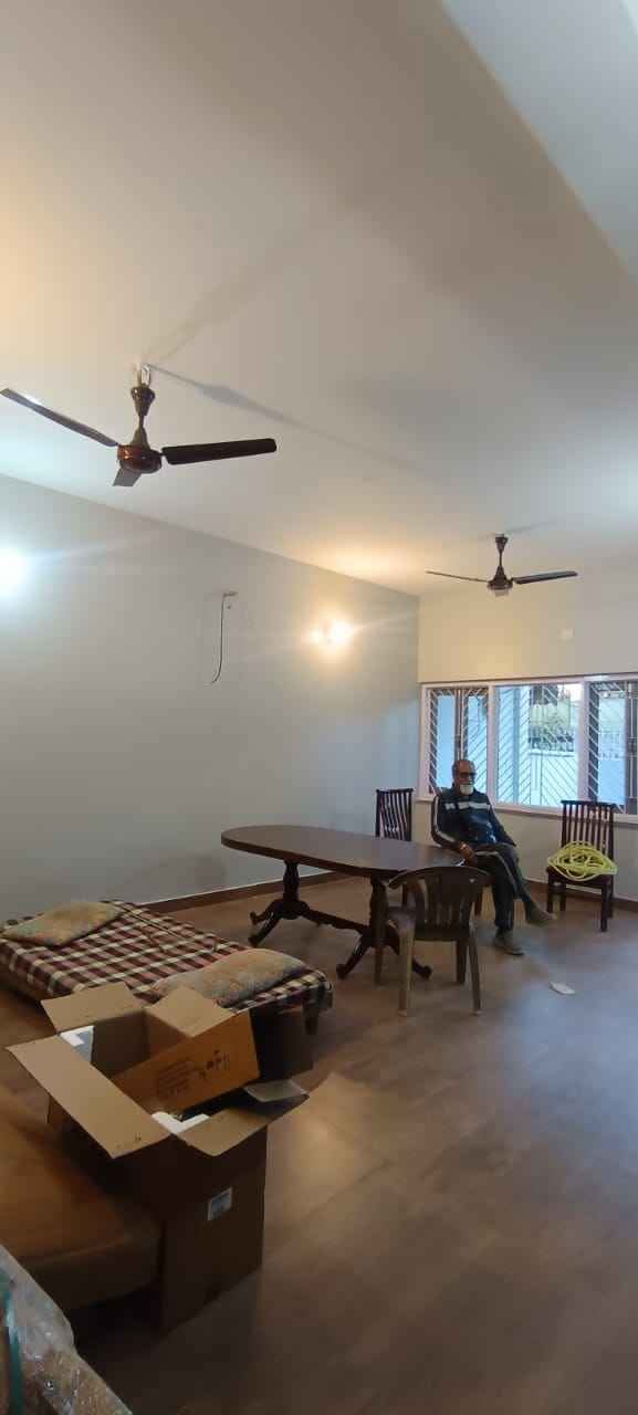 3C Lotus Boulevard : 2 BHK Semi Furnished Flat for rent in Sector 100, Noida