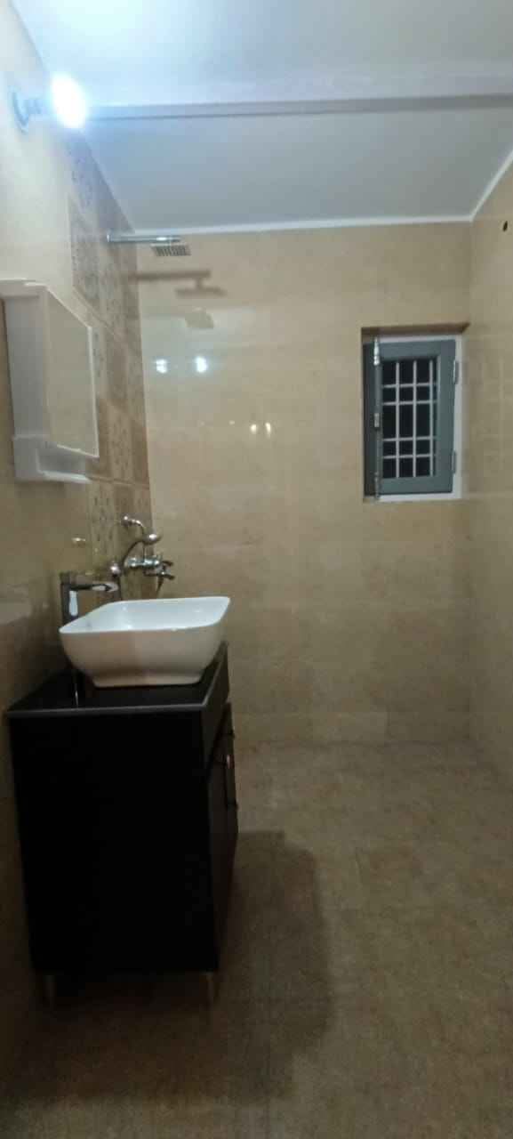 3C Lotus Boulevard : 2 BHK Semi Furnished Flat for rent in Sector 100, Noida