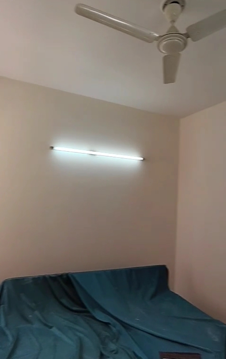 Mahagun Mywoods : 2 BHK Semi Furnished Flat For Rent in Gaur City 2, Noida Extension
