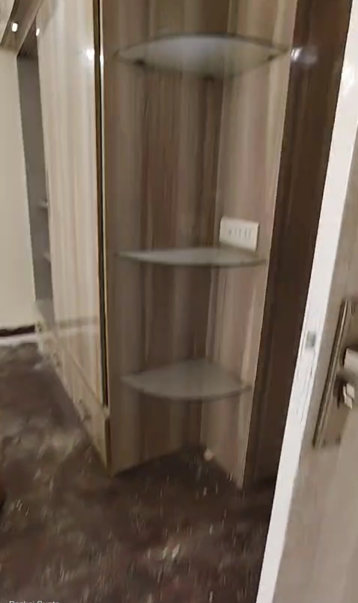 Mahagun Mywoods : 2 BHK Semi Furnished Flat For Rent in Gaur City 2, Noida Extension